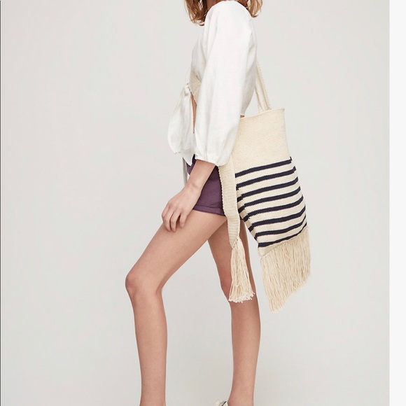 Aritzia - auxilary Hand crocheted purse - Picture 4 of 7